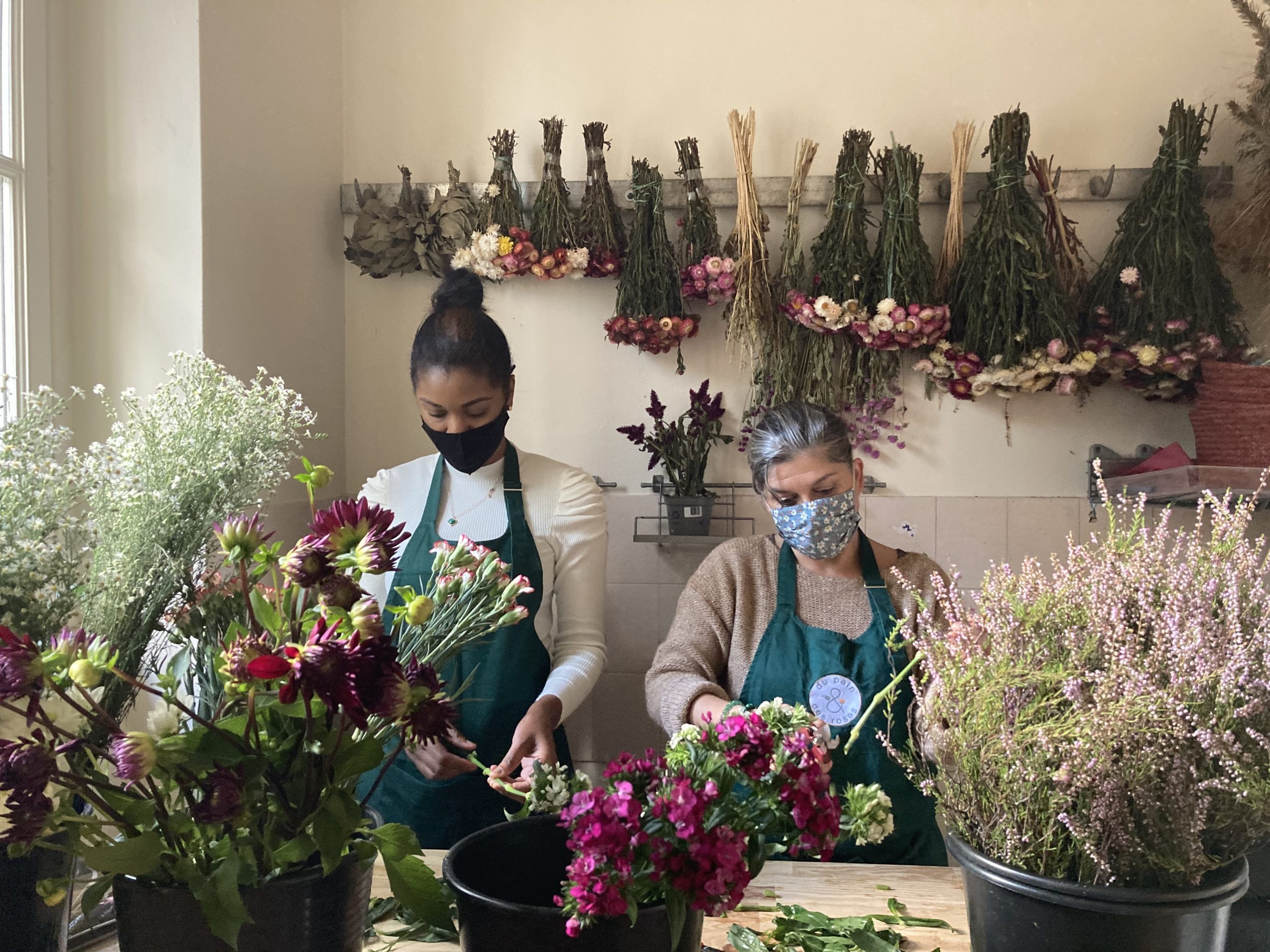 Donneznous du pain, mais donneznous des roses ILA magazine